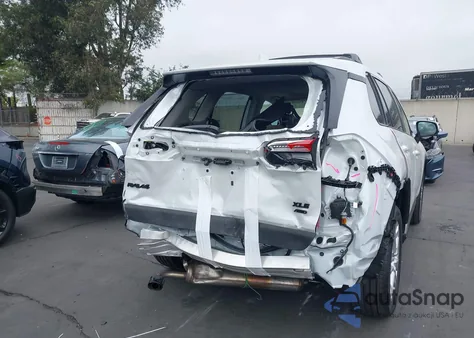 2025 Toyota Rav4 Xle Premium из США, поврежденный, VIN 2T3A1RFV9SW537554